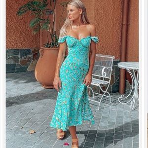 Hello Molly floral midi dress